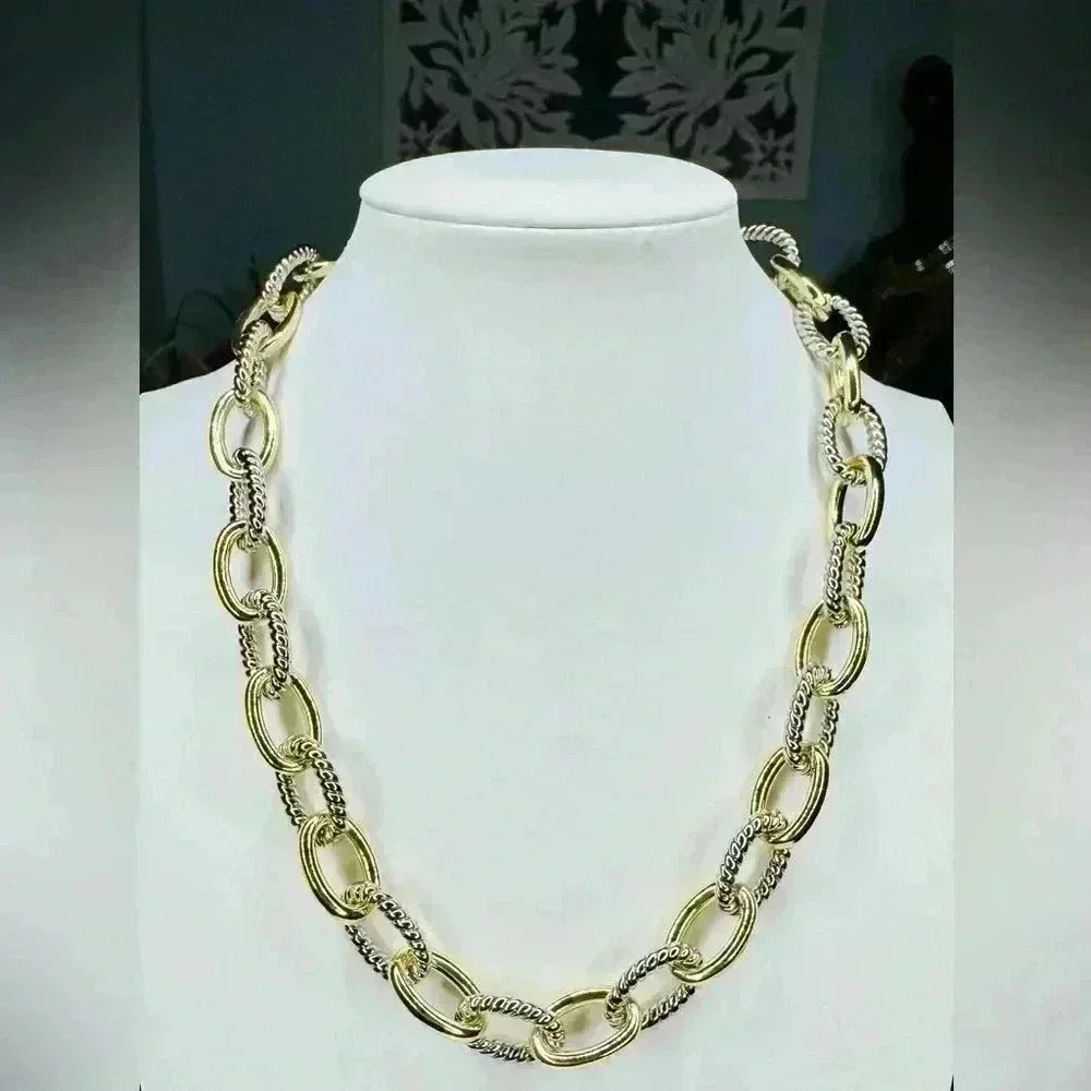 14KG Two Tone Oval Link Necklace Magnetic Closure